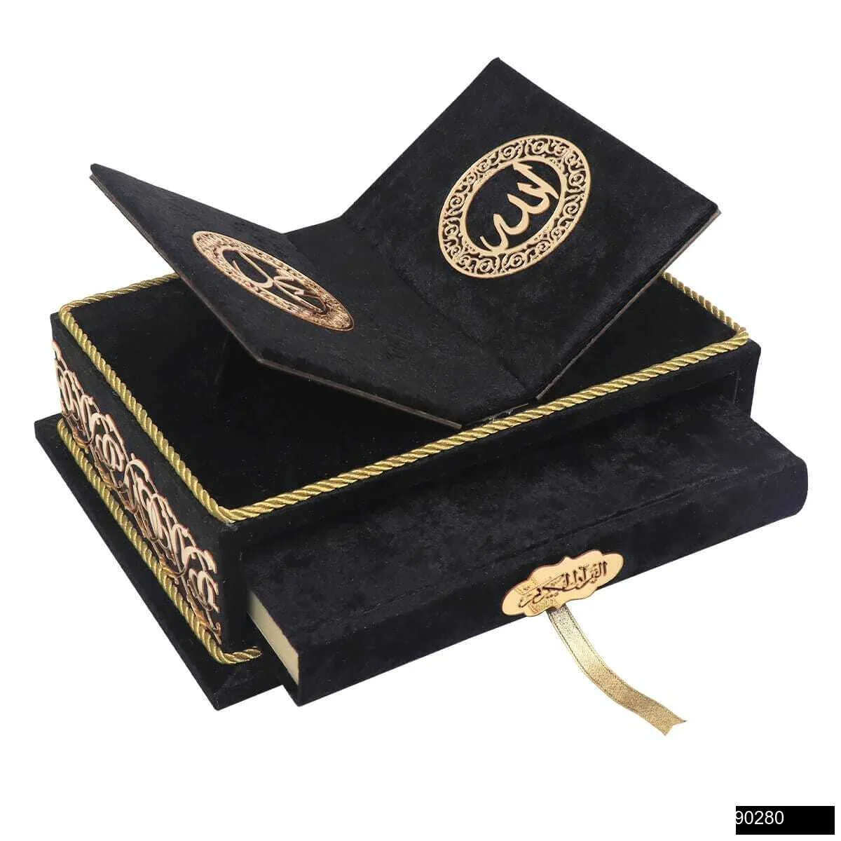 Ahşap kutuda Kur’an-ı Kerim